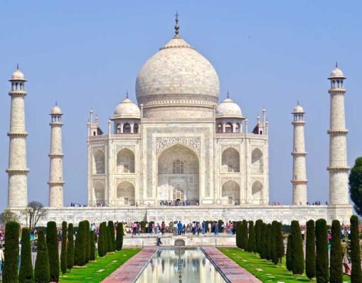 How to Travel in the Desert