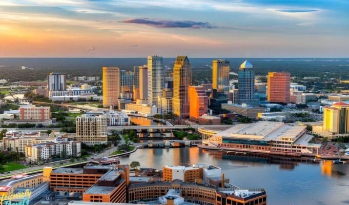 10 Best Amazing Babymoon Destinations to Visit in Florida